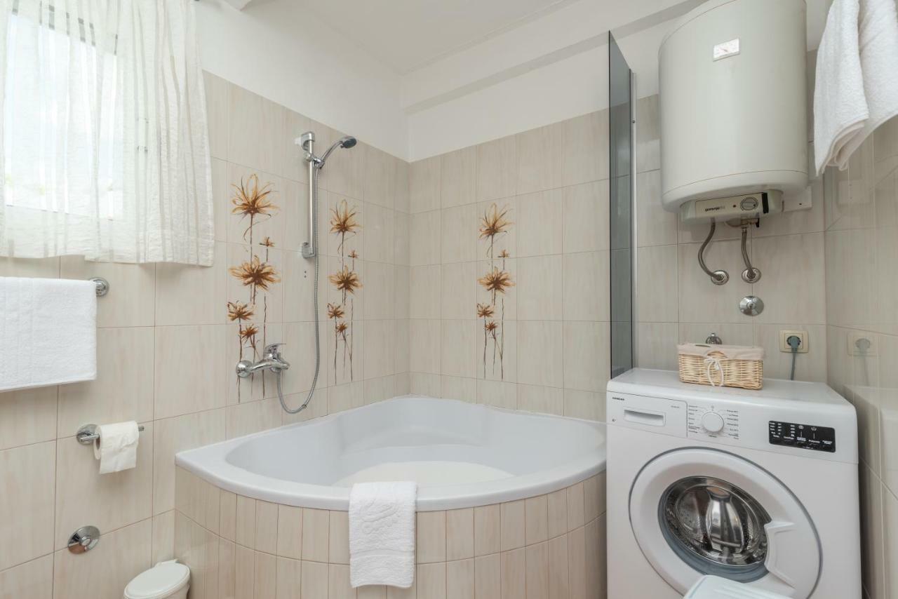 Apartment Dinka Трогир Экстерьер фото