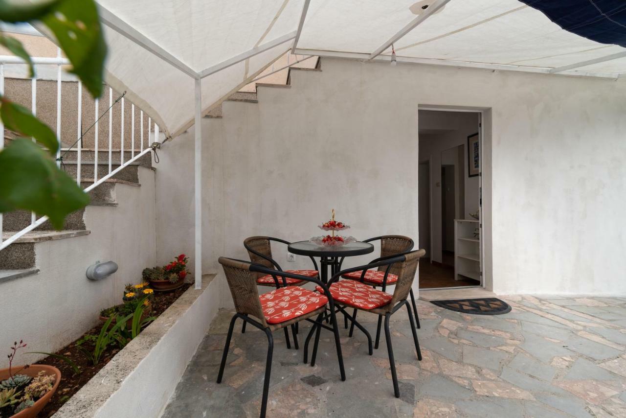 Apartment Dinka Трогир Экстерьер фото