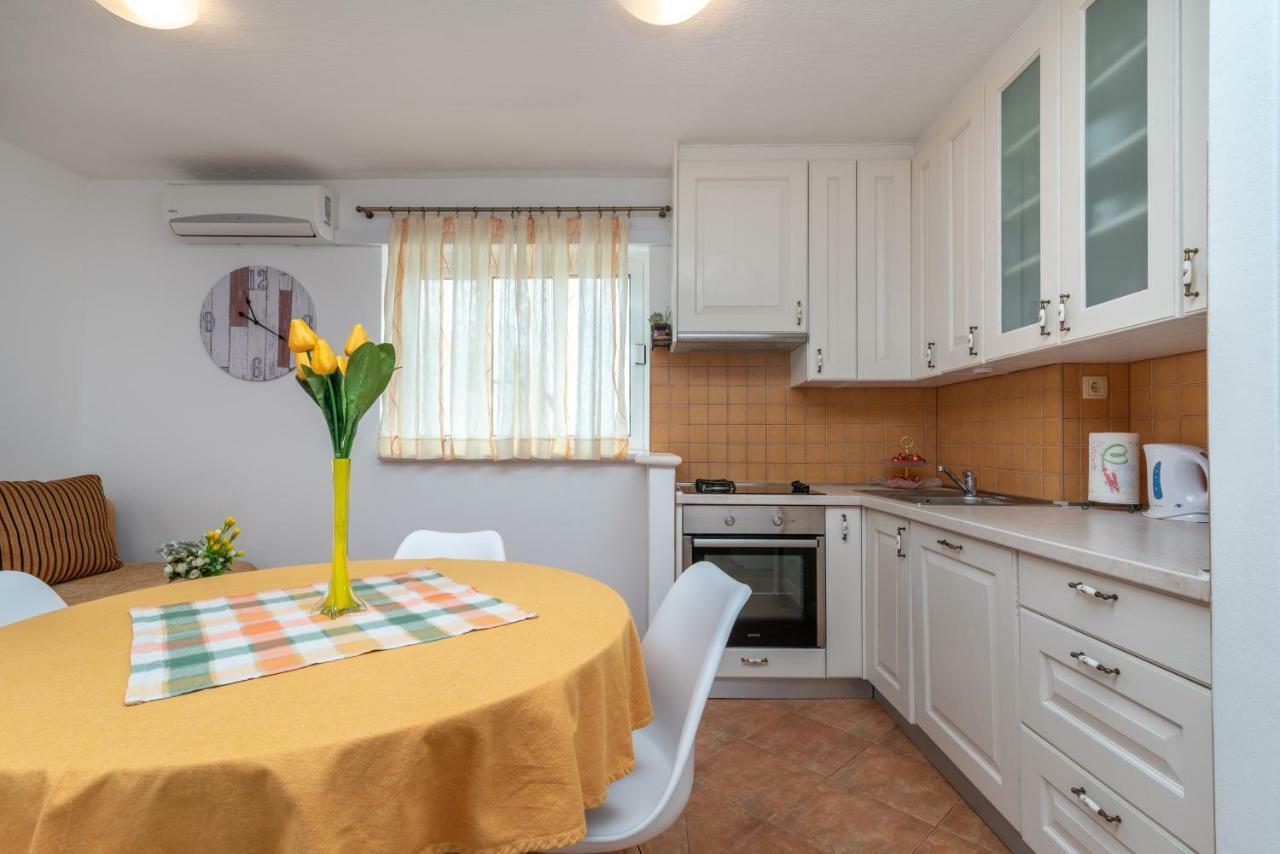 Apartment Dinka Трогир Экстерьер фото