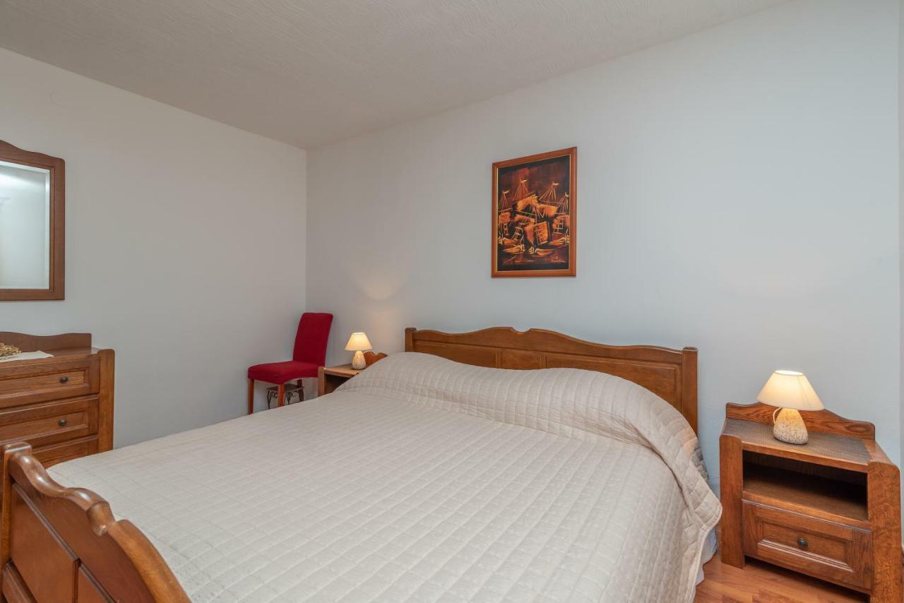Apartment Dinka Трогир Экстерьер фото